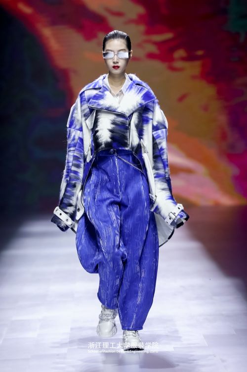 浙江理工大学服装学院2021届服装与服饰设计专业毕业展演在杭州成功举办
